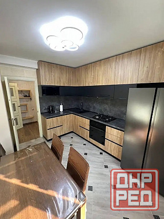 Сдаю 2-х комнатная квартиру (55 кв.м) в Ворошиловском районе.Ориентир проспект Гуров Донецк - изображение 2