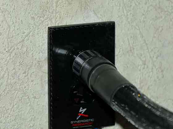 Synergistic Research Carbon Fiber Duplex Cover Донецк