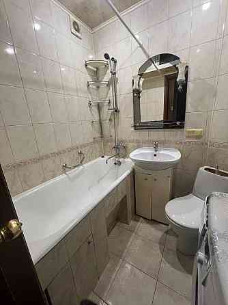 Отличная 3к, возле Калининского исполкома 4/5 Донецк