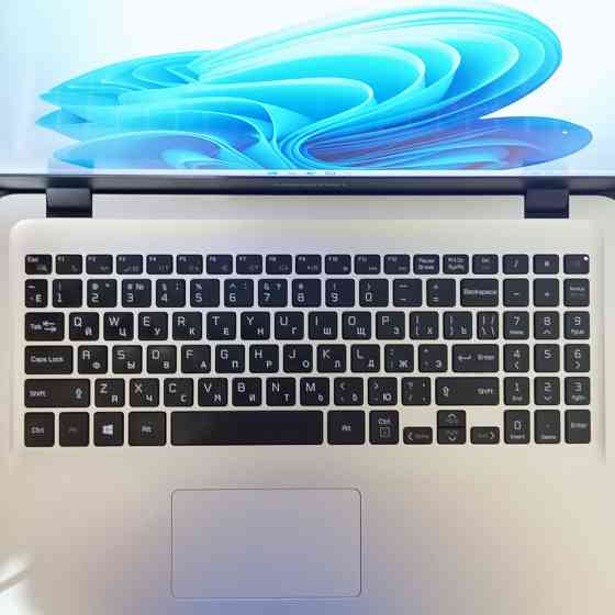 Продам свой ноутбук в идеальном состоянии. Енакиево