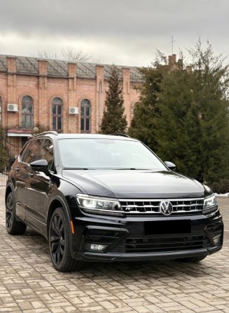 Продам Volkswagen Tiguan R-line Макеевка