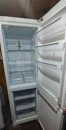 Рабочий холодильник Аристон с сухой заморозкой Донецк