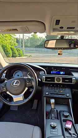Автомобиль Lexus is 200t Макеевка