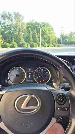 Автомобиль Lexus is 200t Макеевка