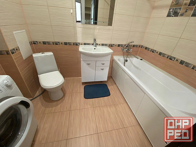 Сдам 1 комнатную квартиру в Ворошиловском районе, б-р Школьный Донецк - изображение 2