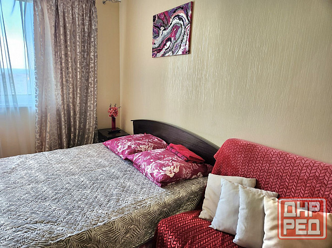 Сдаётся трёхкомнатная квартира вблизи рынка Сокол, Текстильщик Донецк - изображение 1