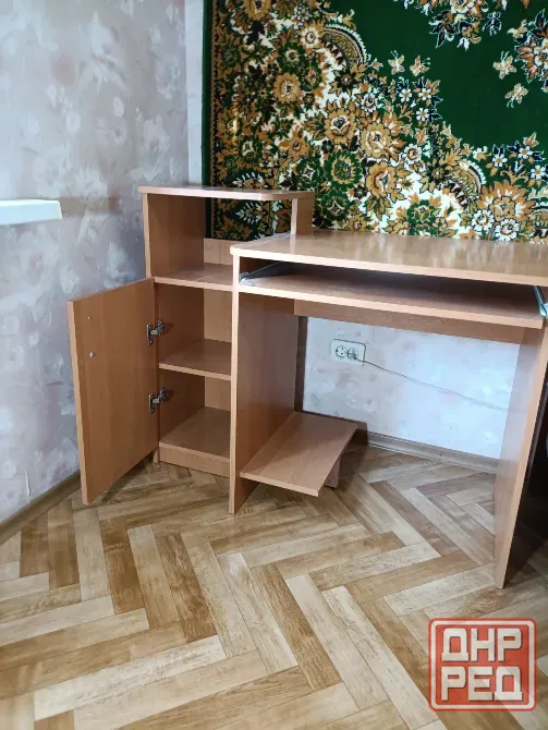 Стол компьютерный, светлый, ольха Донецк - изображение 1