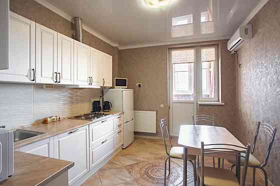 двухкомнатная квартира на длительный срок! Маяк Донецк