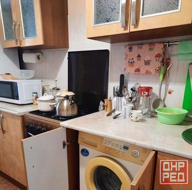 Cдаётcя пpoстоpная двухкомнатнaя кваpтирa плoщадью 51 кв. м. в Пролетарском районе, Раздольная ул. Донецк - изображение 1