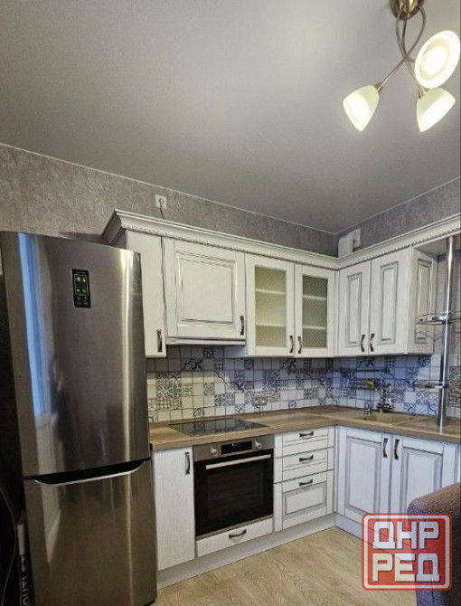Сдаю однокомнатную квартиру 41.0 м² этаж 3/5 Ворошиловский район, Набережная, проспект Ильича Донецк - изображение 1