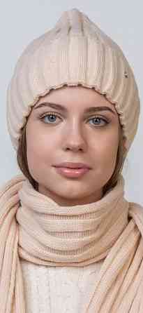 Шапка с шарфом.Новые.Шерсть 50% Макеевка