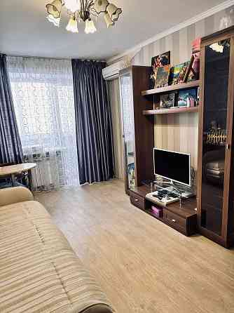 2-х комнатная квартира в Ворошиловском районе, улица 50-летия ссср 103 Донецк