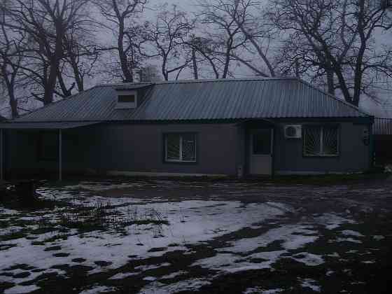 Сдаётся отдельно стоящее здание в районе рынка "Соловки" Донецк