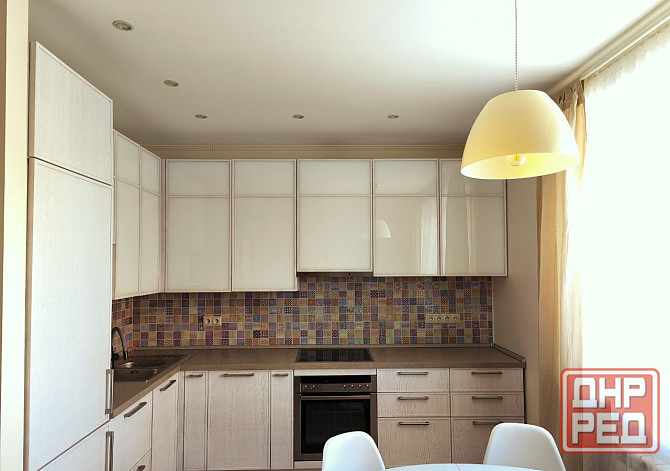 Ворошиловский район, Донбасс Арена Донецк - изображение 1