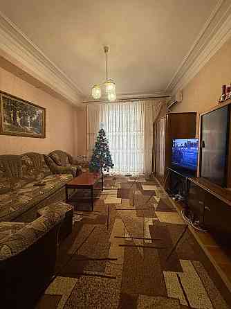 Продается двухкомнатная квартира в Центральном районе рядом с Галаксом и Центральным рынком Мариуполь