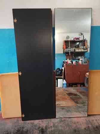 Продам 2 зеркала от мебельного гарнитура. Донецк