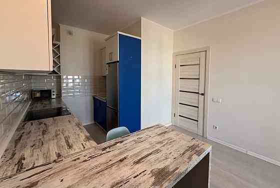 Сдам евро-двушку . Киевский район, улица Щорса Общая площадь 42м2, спальня 10 м2, Донецк