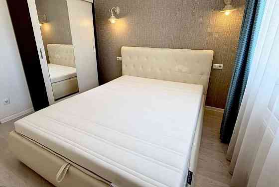 Сдам евро-двушку . Киевский район, улица Щорса Общая площадь 42м2, спальня 10 м2, Донецк