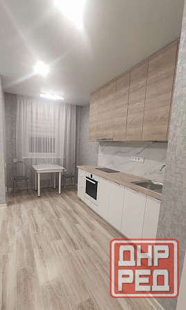 Сдаю студию 40.0 м² этаж 2, город Донецк, Ленинский район, район ОцКБ Высокие потолки, Сталинка. Донецк - изображение 1