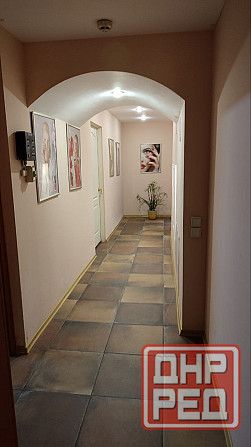 Сдам офис 30 м2 с хорошим ремонтом в центре Донецка Донецк - изображение 1