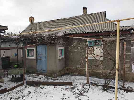 Продам дом на Текстильщике(11 посёлок) под ремонт. 4 комнаты(2 из них маленькие). 4 сотки Донецк