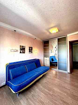 Продается 4-х комн. квартира в центре г. Донецк, Ворошиловский р-н, б-р Школьный Донецк