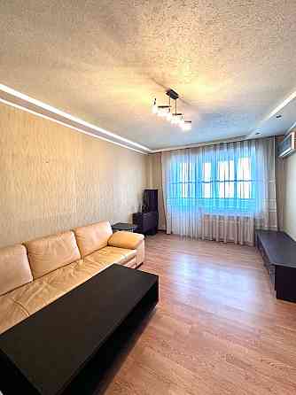 Продается 4-х комн. квартира в центре г. Донецк, Ворошиловский р-н, б-р Школьный Донецк