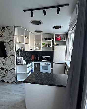 Сдаю однокомнатную студию 31.0 м² этаж 2/5 город Донецк, Калининский район, Дружба Донецк