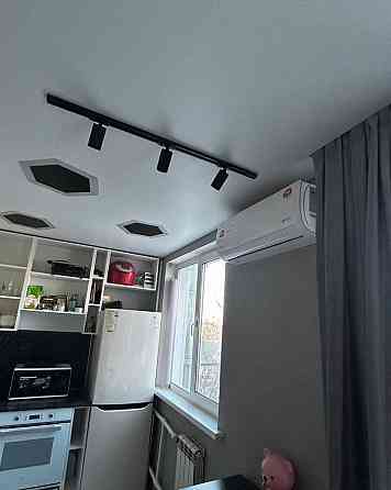 Сдаю однокомнатную студию 31.0 м² этаж 2/5 город Донецк, Калининский район, Дружба Донецк