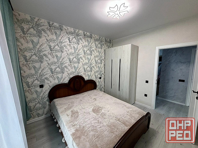 2-ка в Ворошиловском районе, ул. Университетская, 44 Донецк - изображение 1