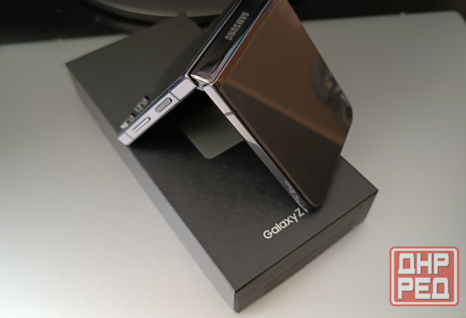 Продам телефон Samsung Galaxy Z Flip Донецк - изображение 1