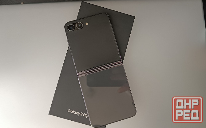 Продам телефон Samsung Galaxy Z Flip Донецк - изображение 5