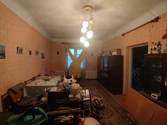 Трехкомнатная квартира 85 кв.м Макеевка