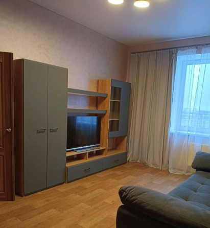 Сдам двухкомнатную квартиру на длительный срок. Район просп. Ватутина. Донецк