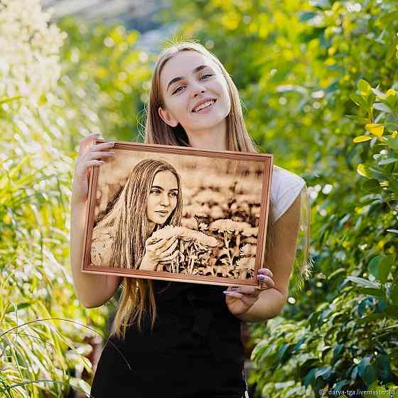 Огненный Портрет на дереве - подарок Мариуполь