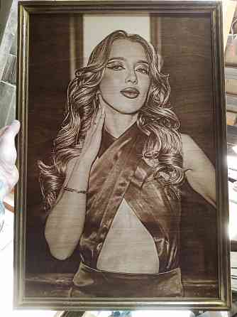 Огненный Портрет на дереве - подарок Мариуполь