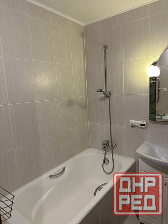 Сдается 1 комнатная квартира 47.0м² 3этаж, в центральном районе города Донецк в Калининском, возле Донецк - изображение 2