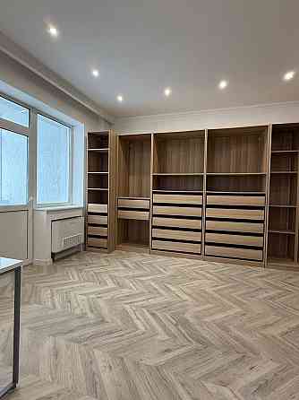 Продается четырехкомнатная квартира в Центральном районе Мариуполь