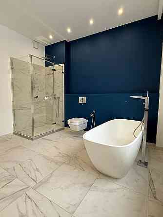 Продается четырехкомнатная квартира в Центральном районе Мариуполь