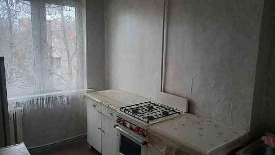 Продам 2 к.кв. на Тихом, ул.Щипачева, 5/9, под косметику Донецк