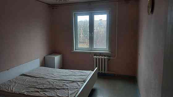 Продам 2 к.кв. на Тихом, ул.Щипачева, 5/9, под косметику Донецк