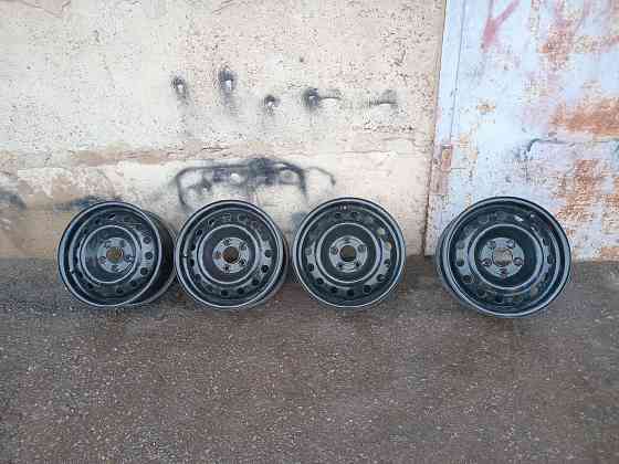 Продаю диски оригинальные р 16 Донецк