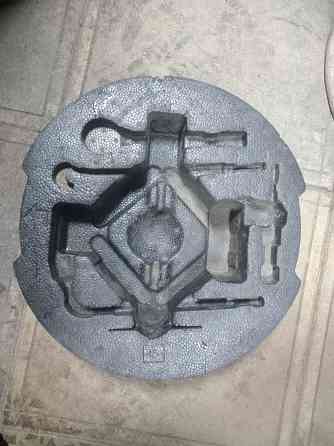 Продаю органайзер на киа Донецк