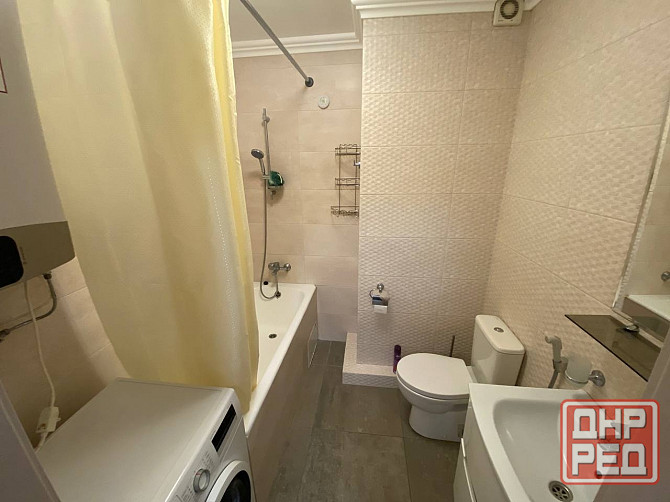 Сдается 2-х комнатная квартира-студия в Ленинском районе ориентир рынок Соловки Донецк - изображение 2