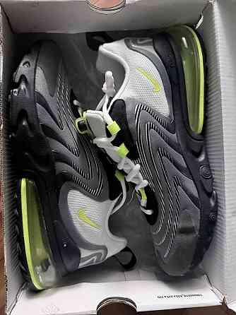 Кроссовки мужские Донецк