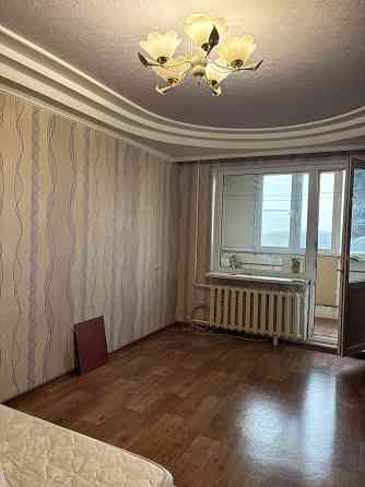 Продам двухкомнатную на Тихом Донецк