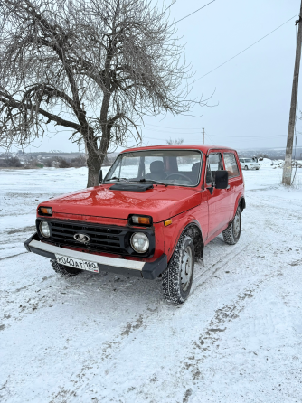 Продам крепкую ниву Торез