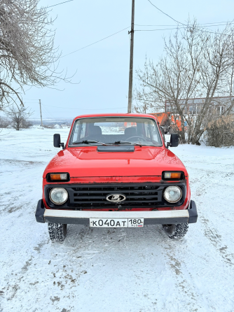 Продам крепкую ниву Торез