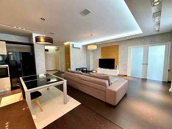 Продажа 3к.кв + паркоместо в новострое пр-кт Панфилова Донецк