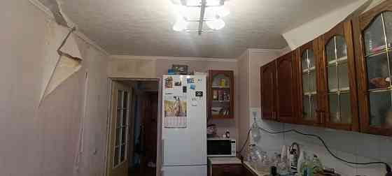 Продам тёплую 4-х комн 80 м² в Кирпичном доме в Калининском р-не на пр. Ильича. Документы готовы. Донецк